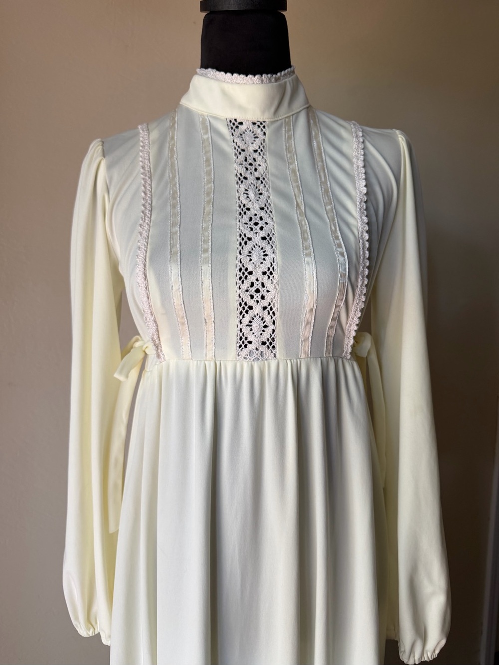 70s vintage high neck bridal prairie dress Rags By Kressandra 9 crochet trim